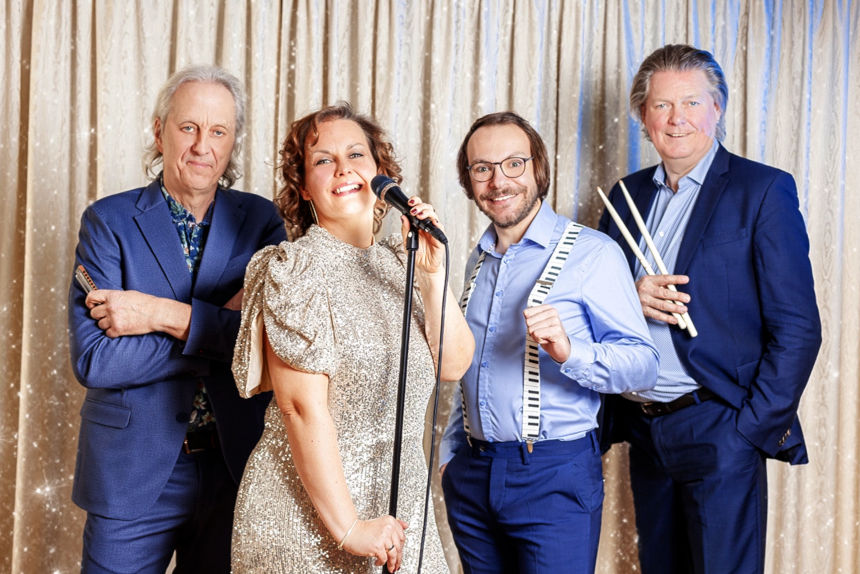 Beitragsbild Mrs. King & Her Jewels